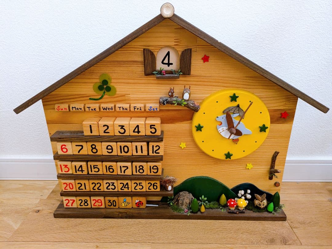 【希少品】ジブリ となりのトトロ 万年カレンダー付き 置時計 掛け時計 木製 廃盤 となりのトトロ 置き時計 掛け時計 万年カレンダー 置き掛け両用