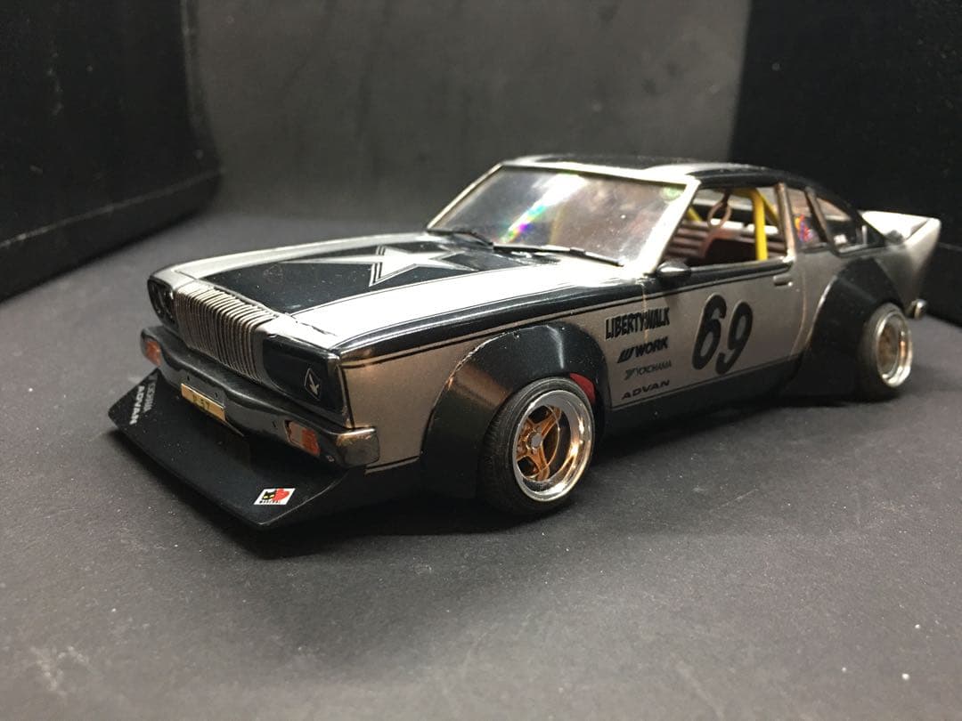 旧車プラモデル完成品コスモAPアオシマ