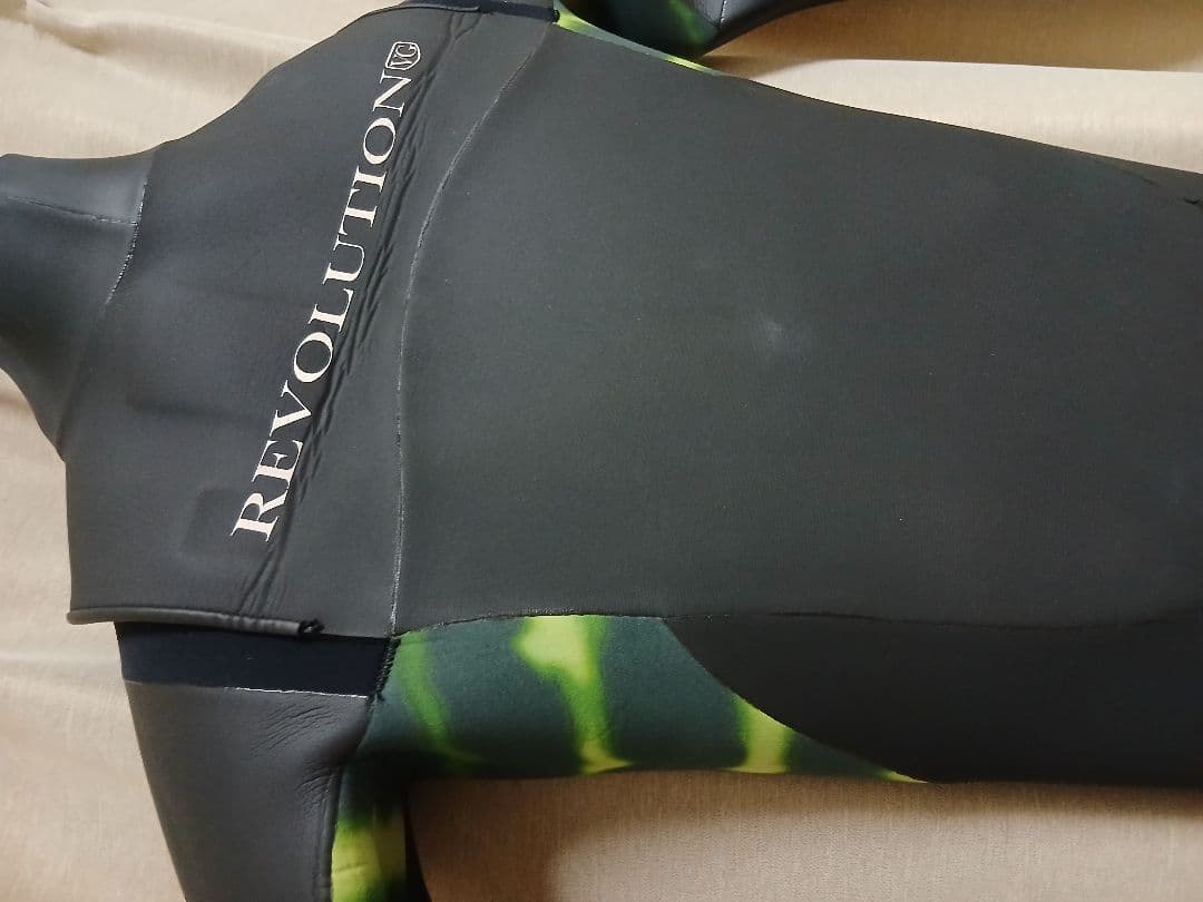 1シーズンハンガー付REVOLUTION セミドライ ML相当 ウェット □1
