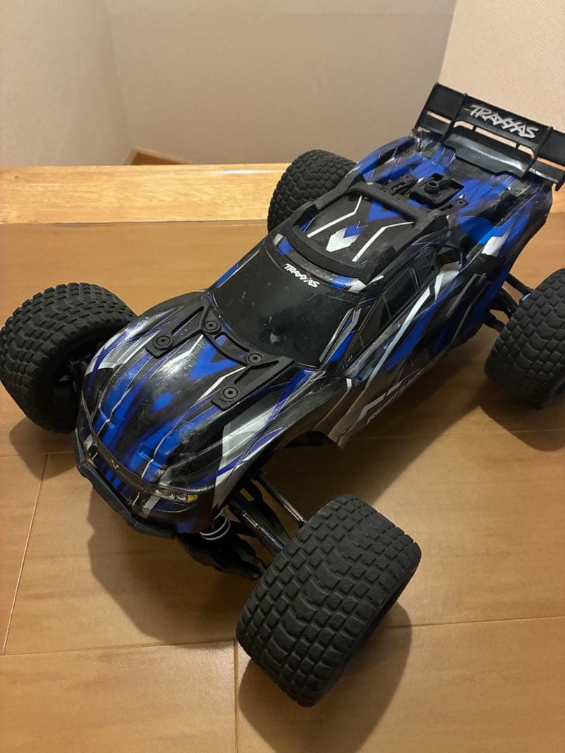 【早い者勝ち】Traxxas Rustler 4x4 VXL Ultimate