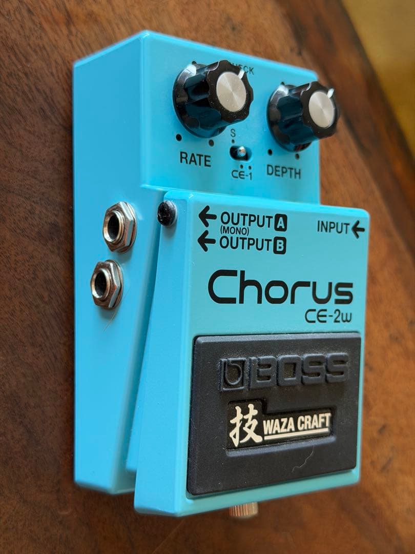 BOSS コーラスエフェクター CE-2w