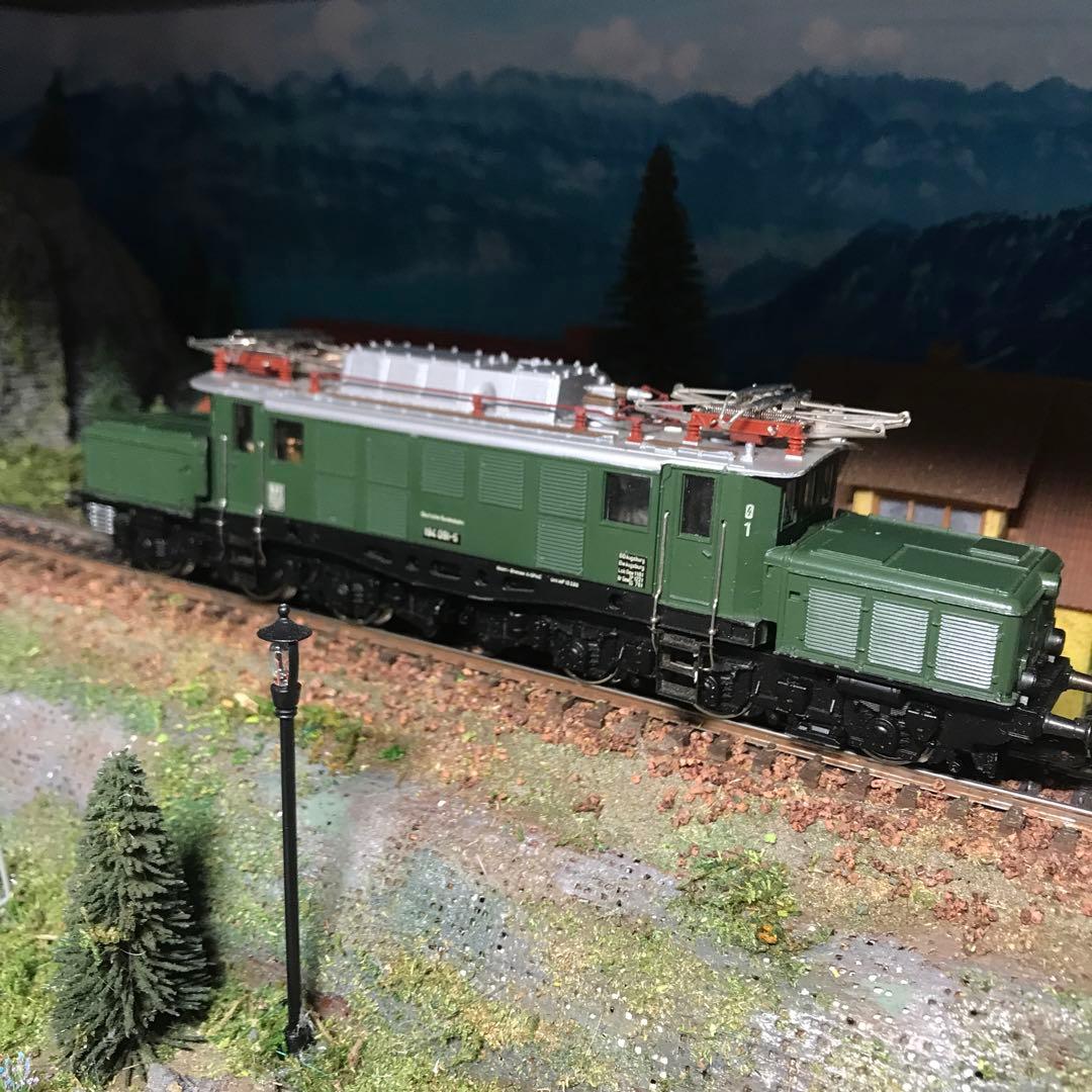 メルクリン HO 3022 大型貨物列車用電気機関庫 クロコダイル 稼動品 美品 メルクリン(Marklin) クロコダイル 39595-欧州型鉄道模型通販｜HO