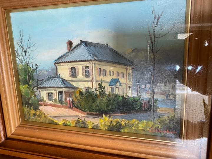 額無しでよろしければ6,000円引きで！油絵はF4と書いてます。