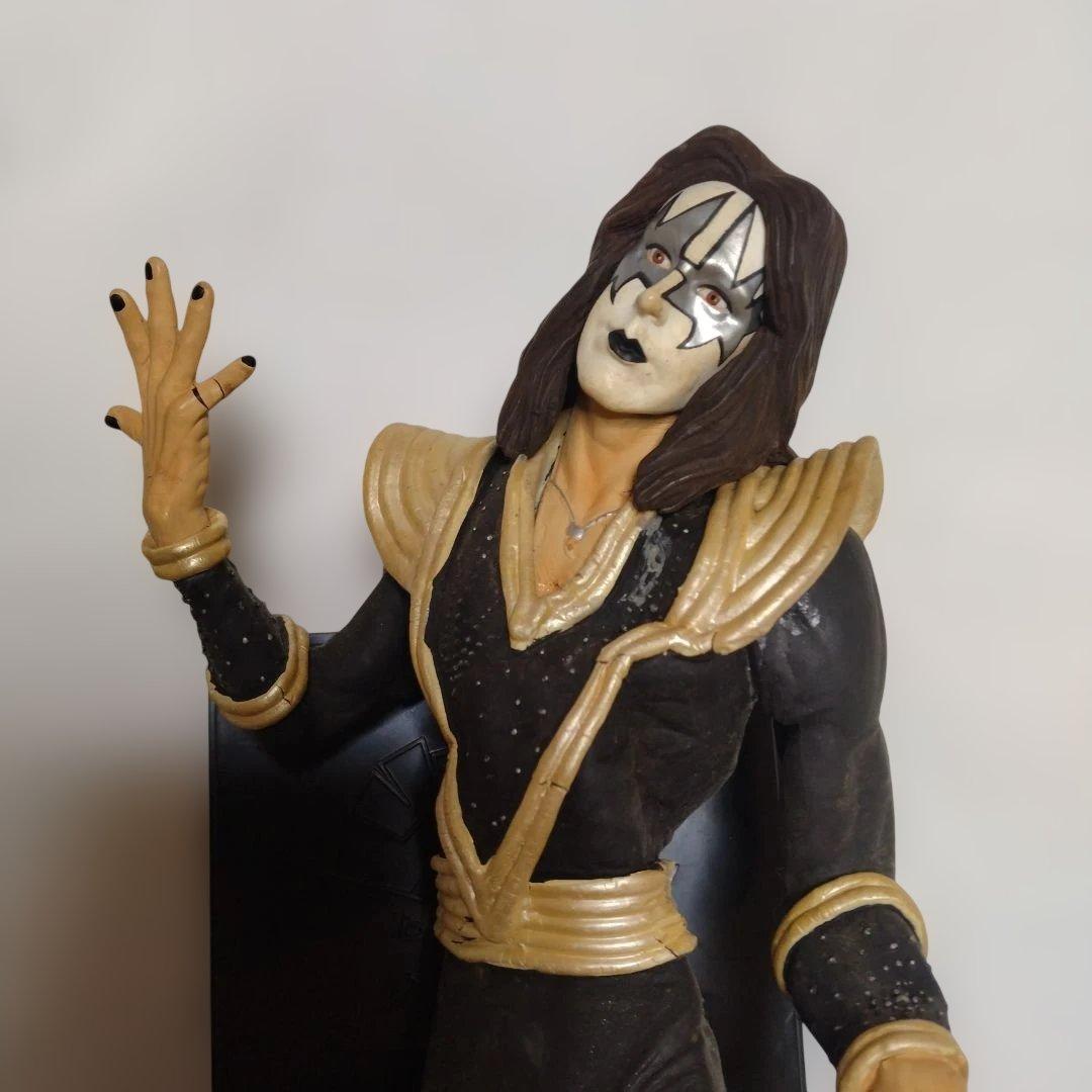 KISS のフィギュア 約25cm