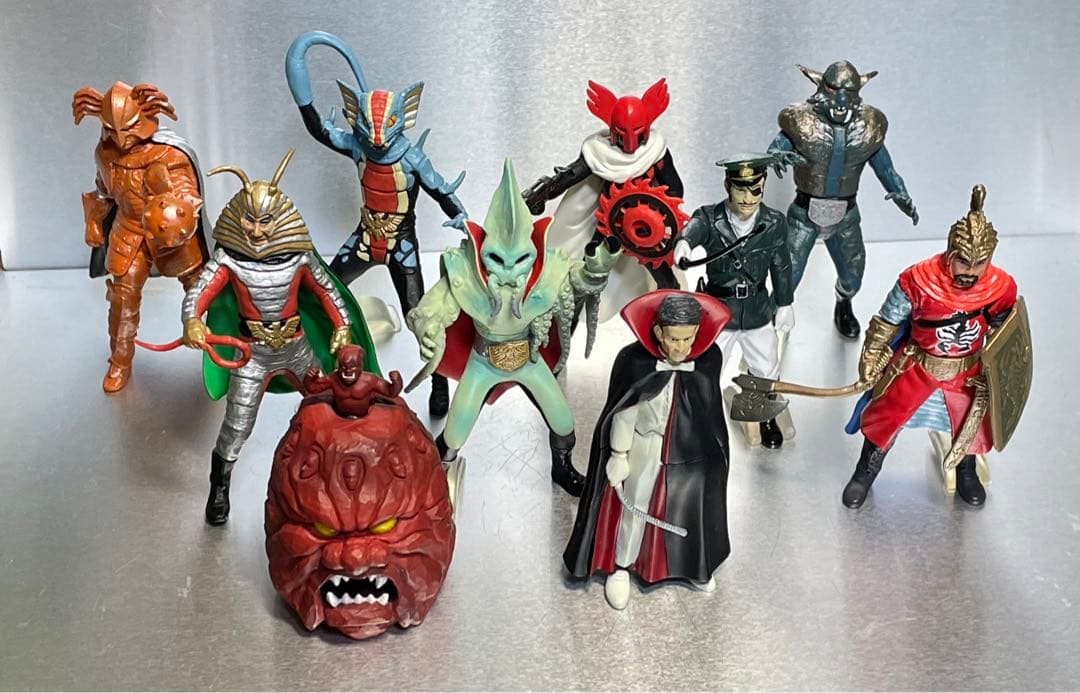 Xmasプレゼントに！　バンダイHG ガシャポン　仮面ライダー 幹部10種セット