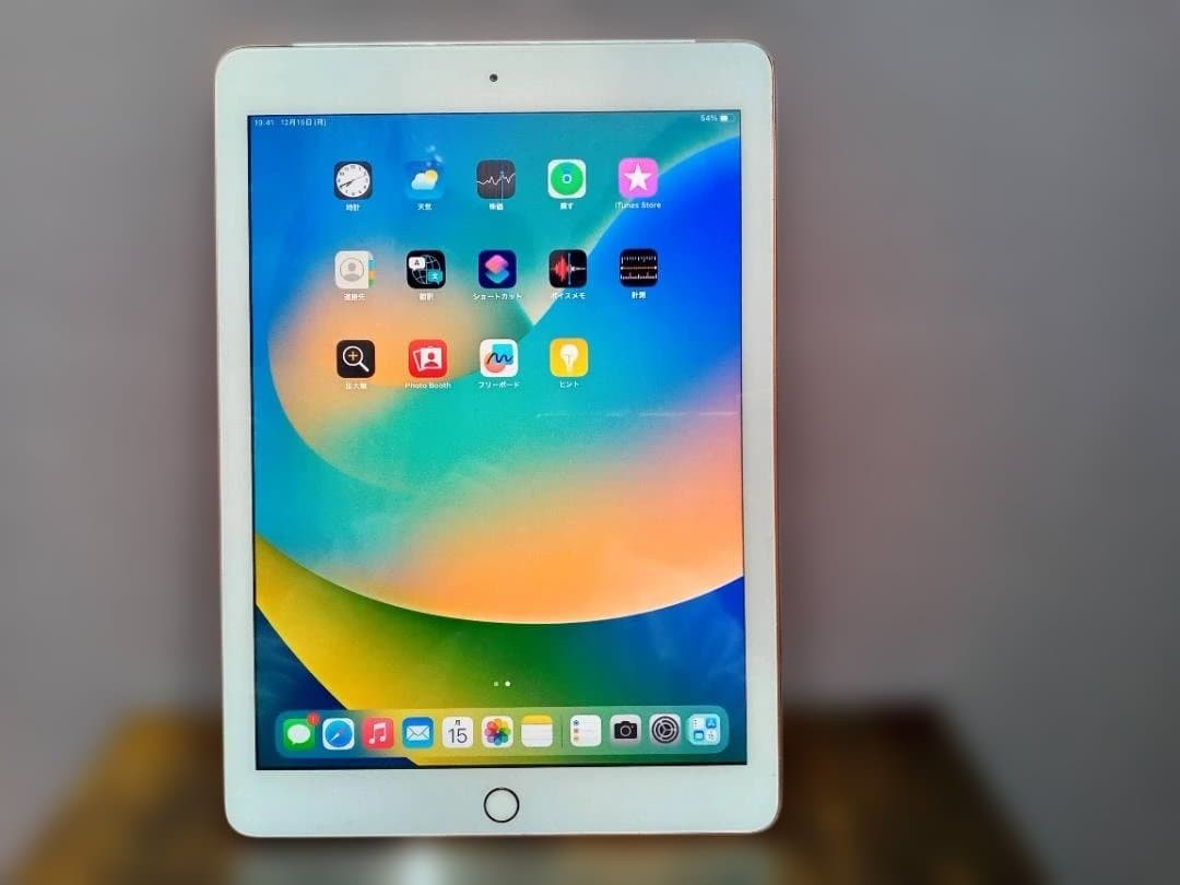 動作正常 iPad 第6世代 ゴールド SoftBank SIMフリー iPad 第6世代 128GB ゴールド MRM22J／A 国内版SIMフリー ゴールド