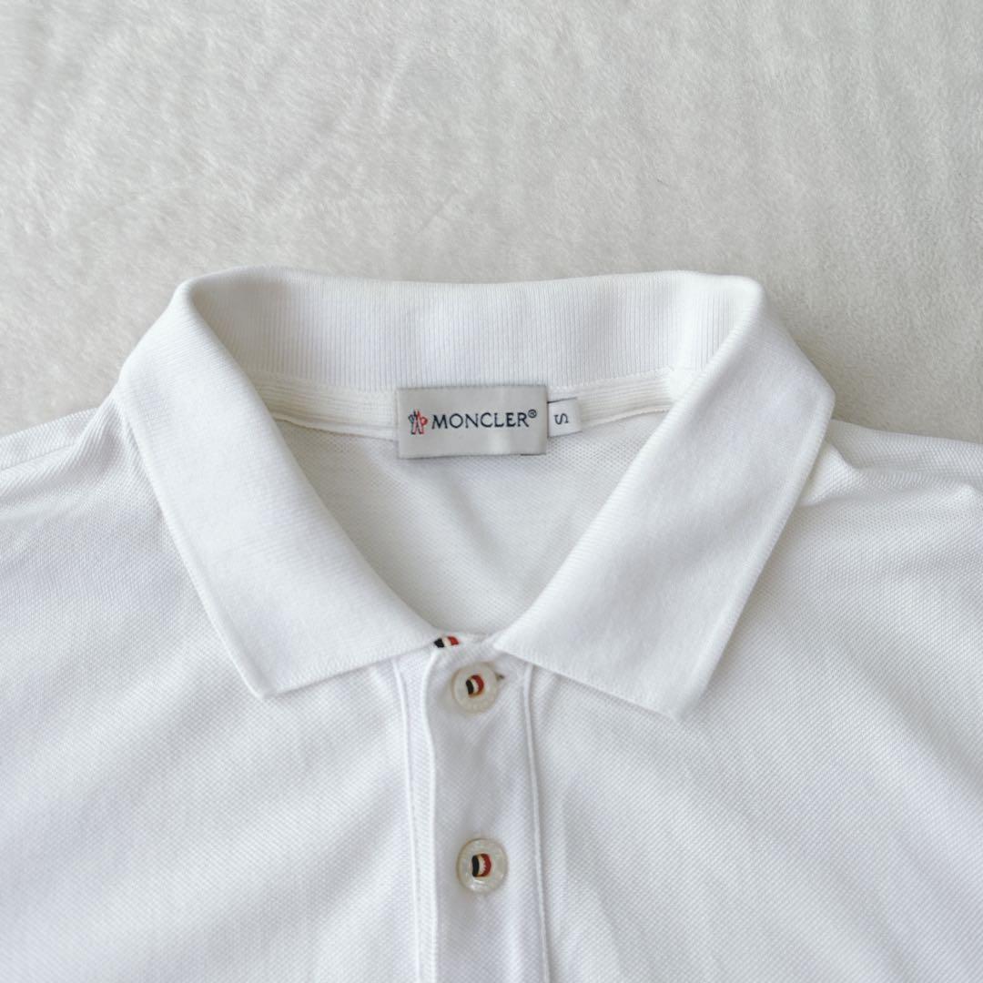 美品】モンクレール 半袖ポロシャツ 胸元ワッペン 白 ホワイト MONCLER