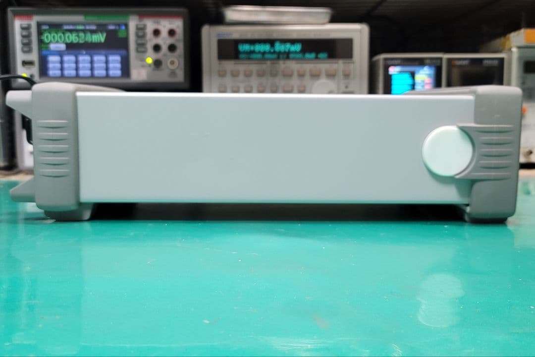 KEYSIGHT E3642A 0-8V 5A 0-20V 2.5A DC電源