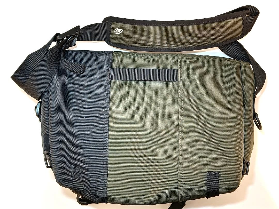 TIMBUK2 クラシックメッセンジャーS オリーブグリーン/ブラック - メルカリ