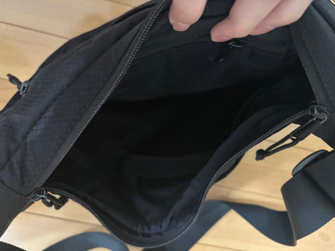 Supreme 22ss Small Messenger Bag - メルカリ
