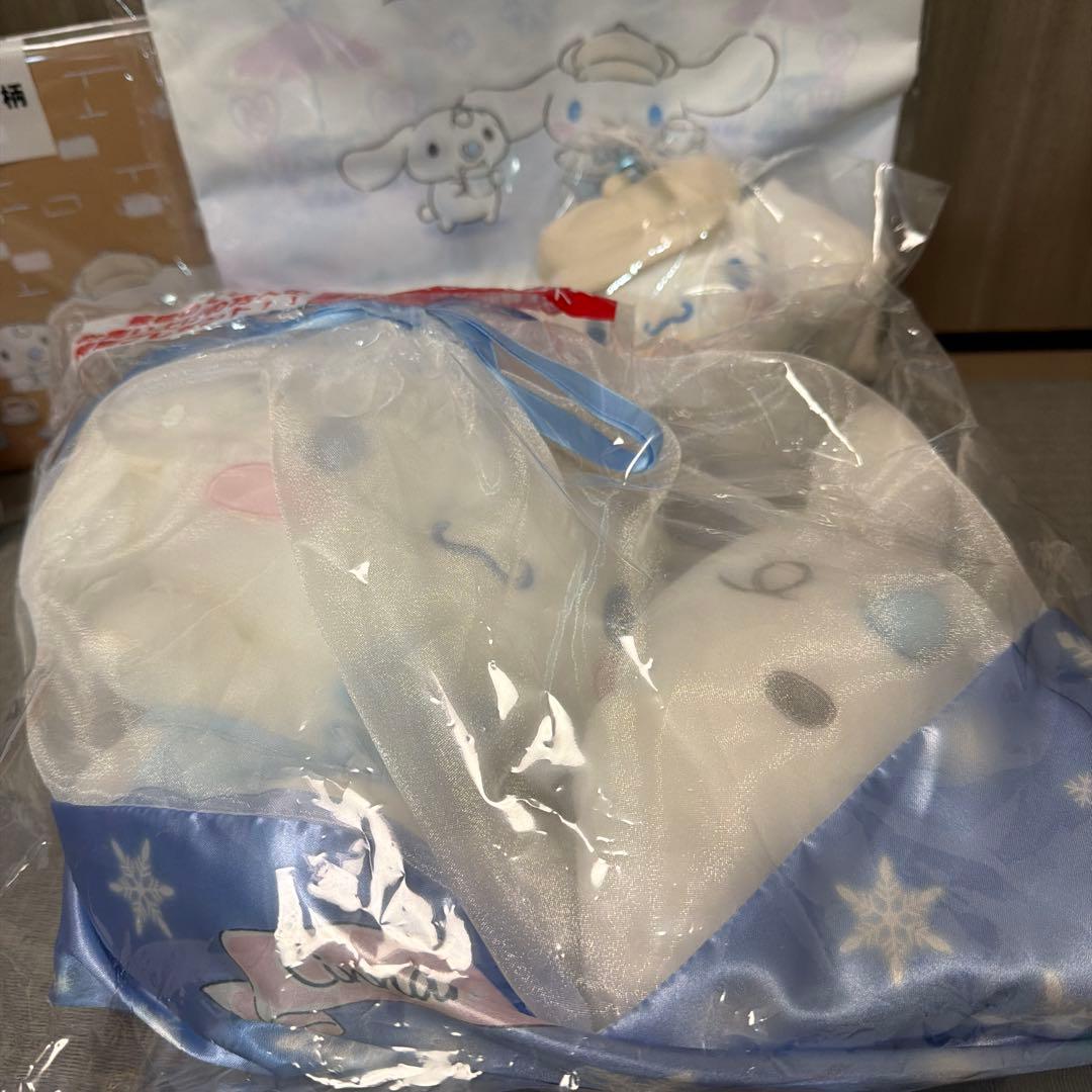 万博限定　クリアキーホルダー&ラストワンシナモロールキャラクターグッズ