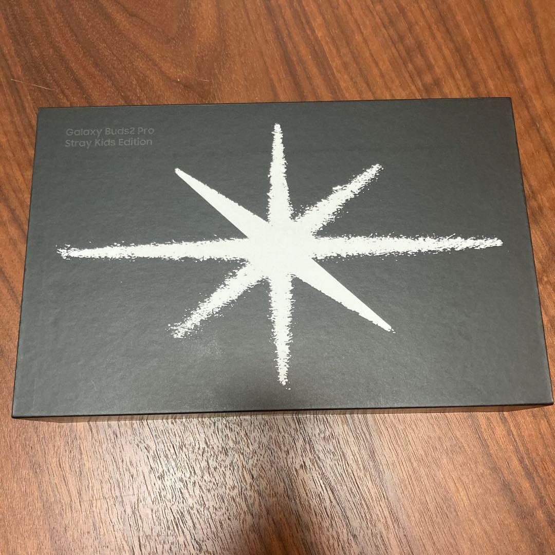 SLBS Galaxy Buds2 Pro Stray Kids Edition - メルカリ