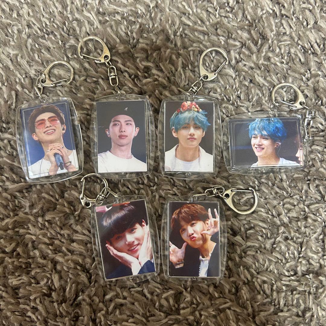 BTS グッズ まとめ売り 全アルバム 全形態 アミボム ラッキーボックス ジン