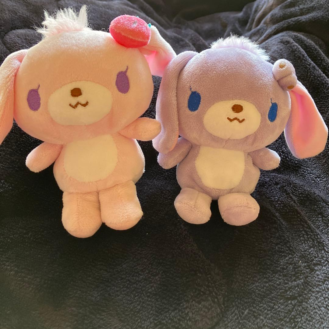 レア！サンリオ　シュガーバニーズ　ストロベリーうさ、ブルーベリーうさ　セット