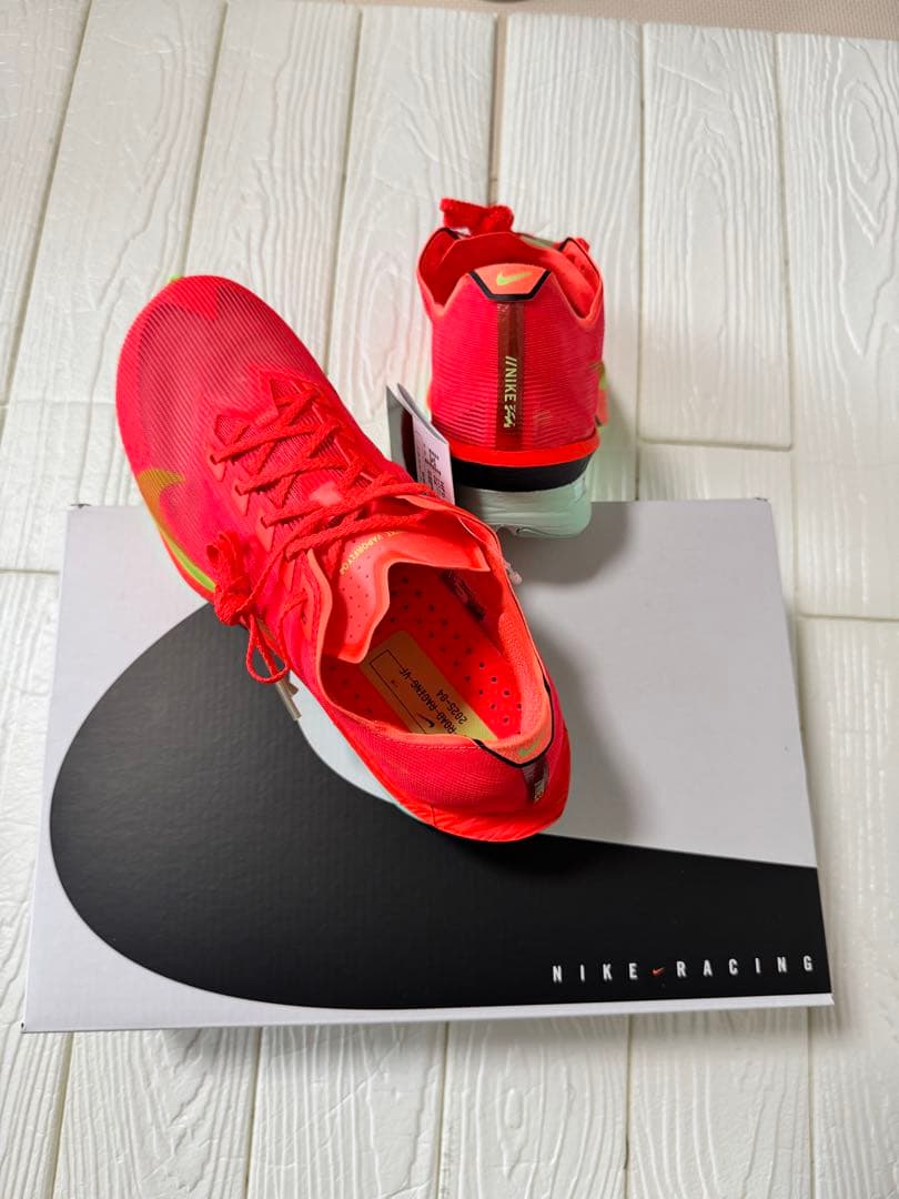 新品未使用　ナイキ　ヴェイパーフライ4 26.5cm