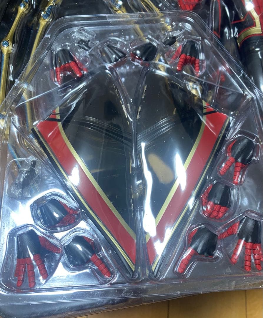 ホットトイズ ムービーマスターピース スパイダーマン インテグレーテッドスーツ