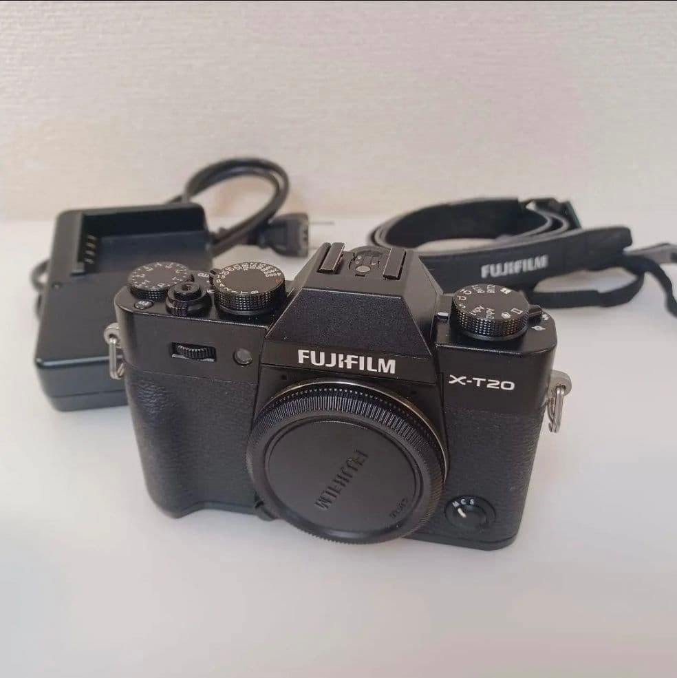 FUJIFILM X-T20 ミラーレス一眼 ボディ Amazon.co.jp: FUJIFILM ミラーレス一眼 X-T20 ボディ シルバー X-T20