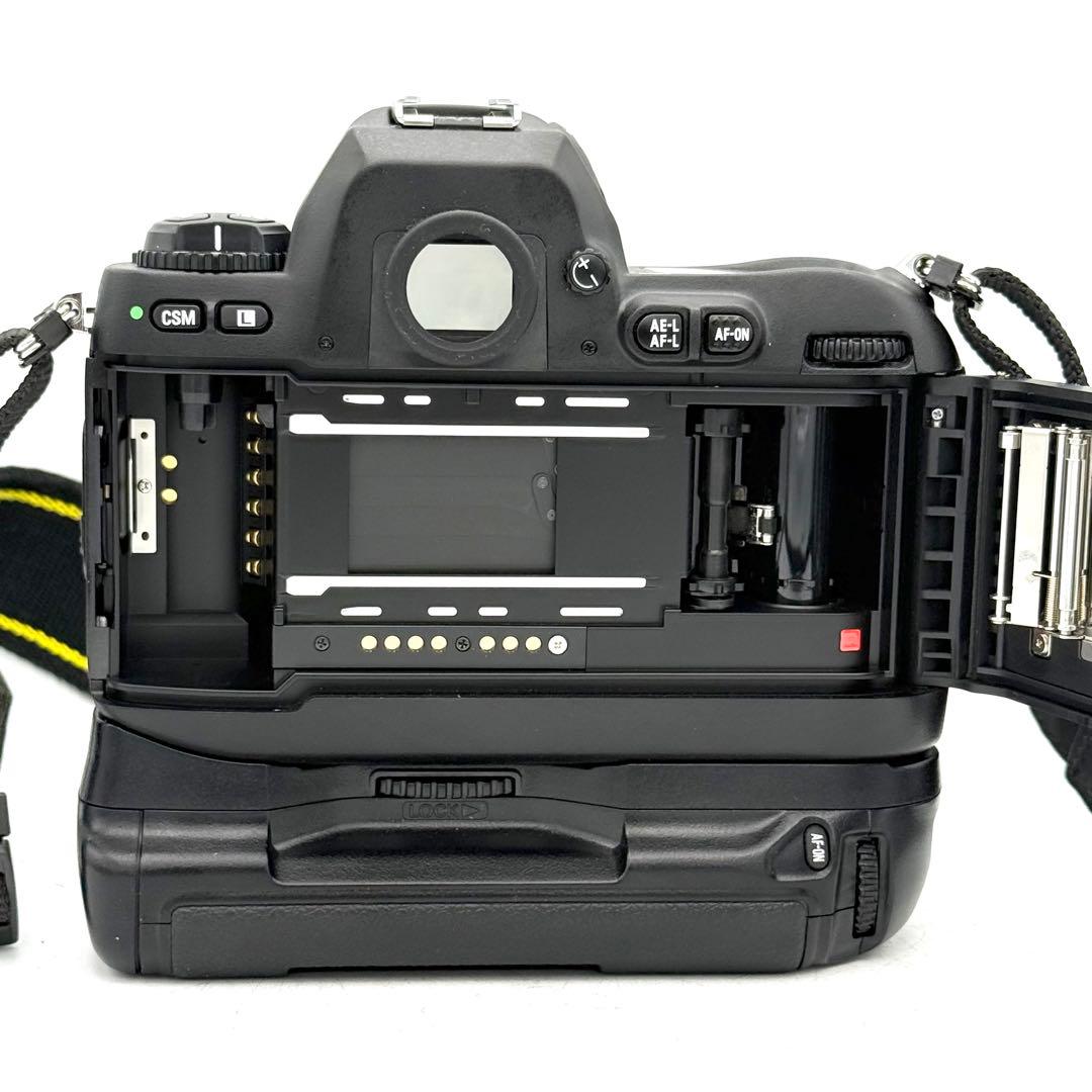 完動品】Nikon F100 + MB-15 フィルム 一眼レフ 動作確認済み - メルカリ