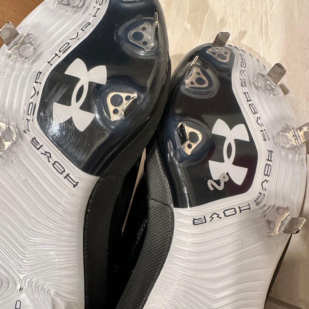 UNDER ARMOUR スパイク 24.5cm ブラック　ホワイト