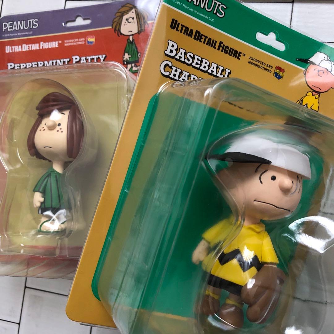 スヌーピー メディコムトイ フィギュア ペパーミントパティ チャーリー