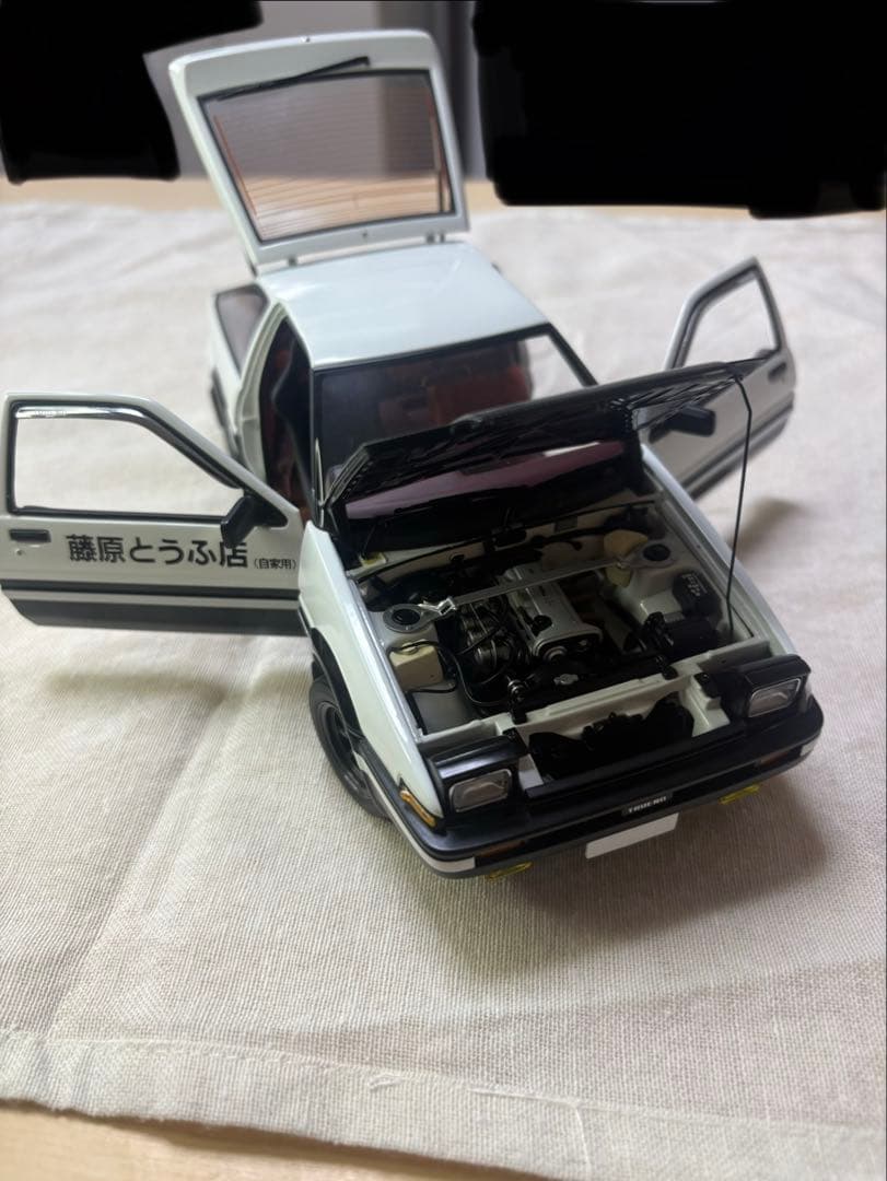 頭文字D TOYOTA SPRINTER TRUENO AE86PROJECTD TOYOTA SPRINTER TRUENO (AE86) 頭文字D 藤原とうふ店ハチロク仕様