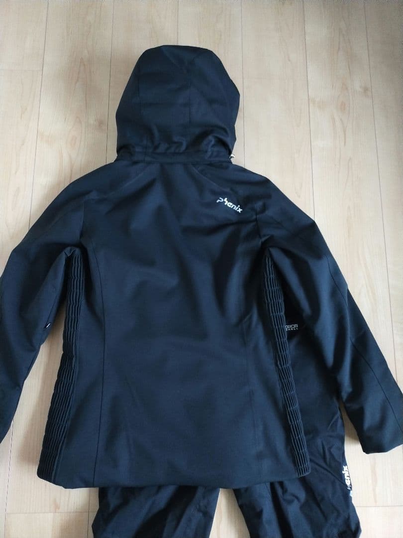 美品 Phenix ブラック スキーウエア sizeМ 使用3回以下
