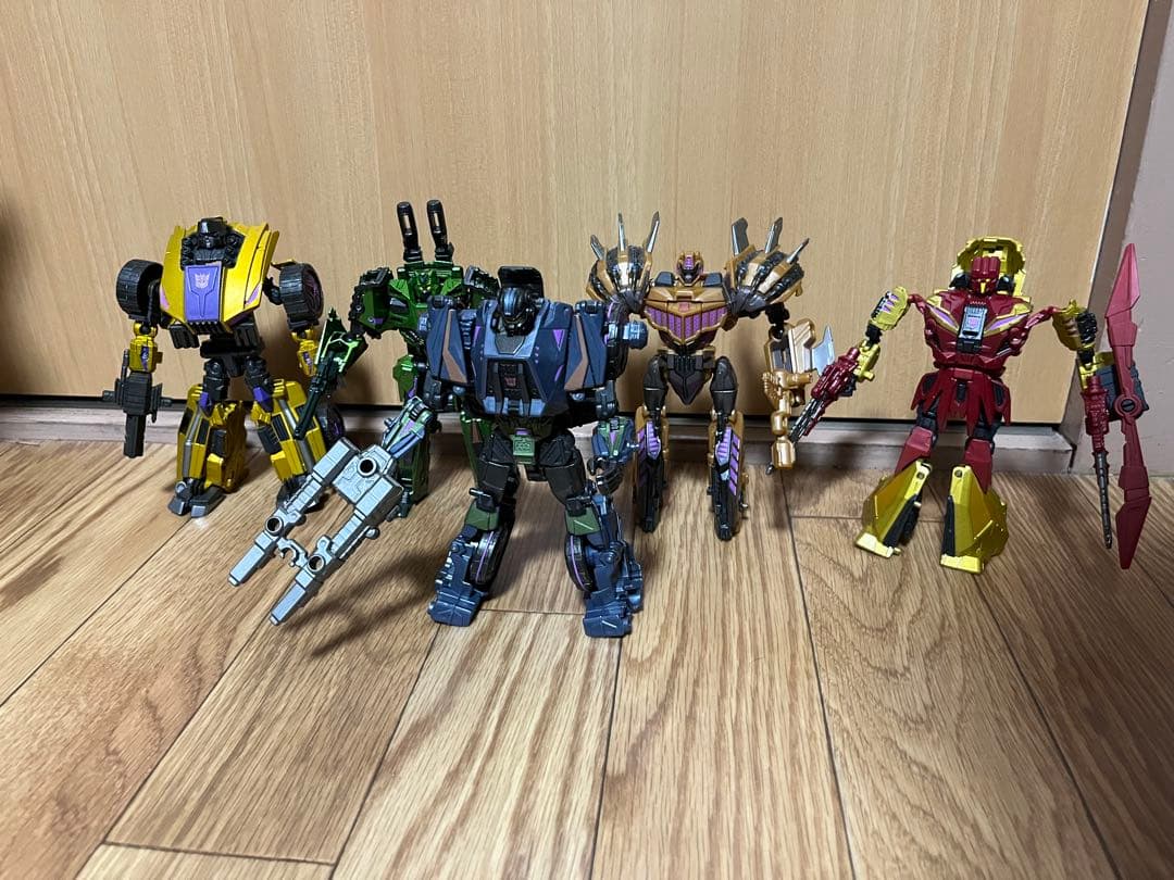 トランスフォーマー ジェネレーションズ　ブルーティカス