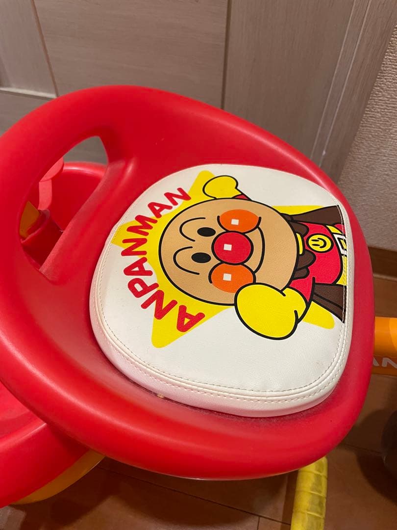 【美品】アンパンマン 三輪車 赤