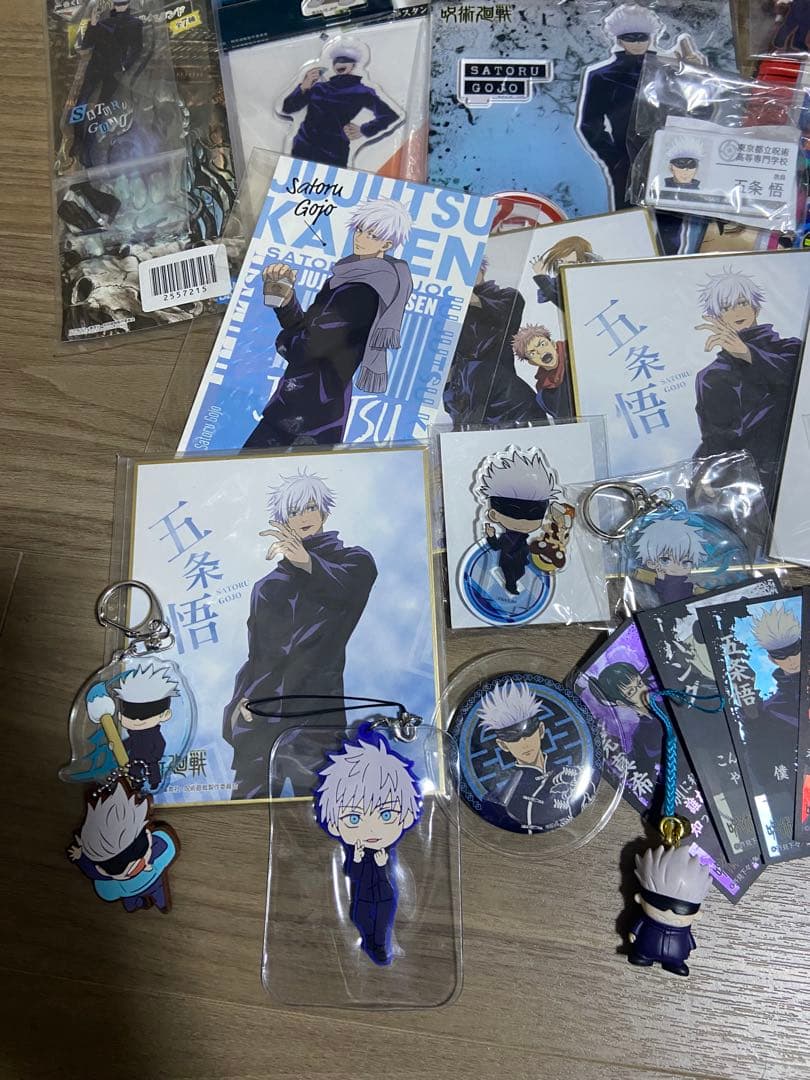 呪術廻戦　五条悟　フィギュア　アクリルスタンド　コトブキヤ　缶バッジ　大量