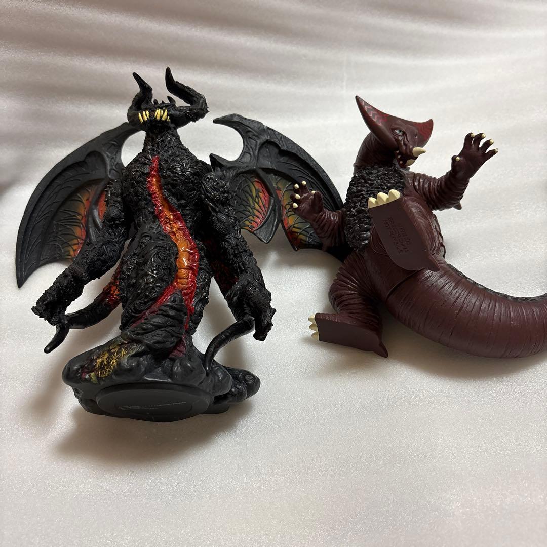 ウルトラ怪獣　アークベリアル　ハイパーゼットン　ギガント　ベリュドラ　ゴモラ