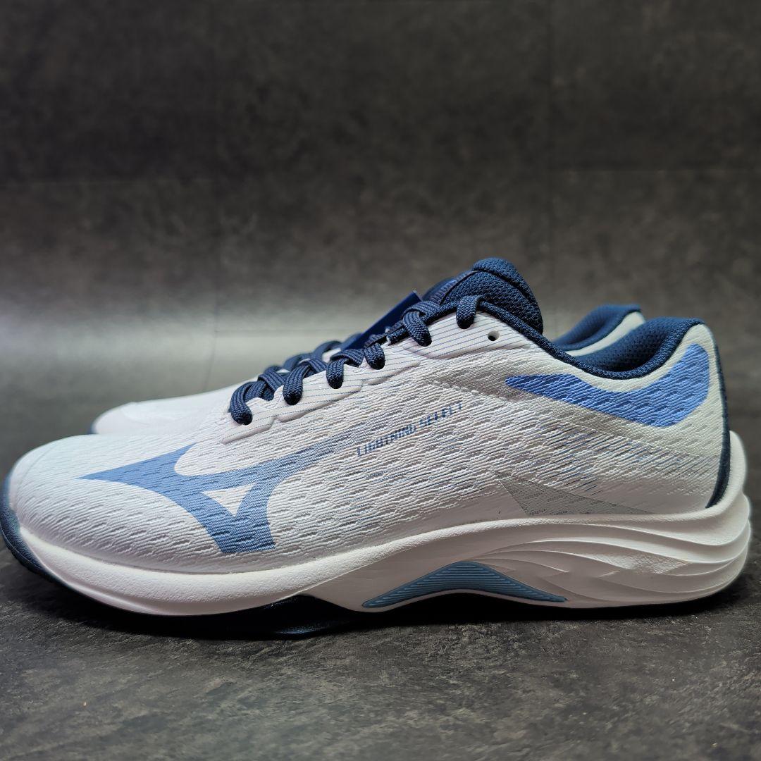 ミズノ　バレーボールシューズ　ライトニングセレクト　23.0cm　新品