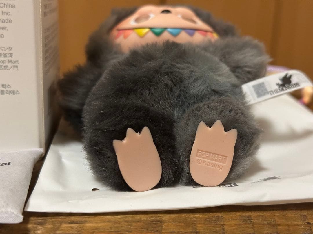 ④THE MONSTERS Big into Energy ラブブシークレット