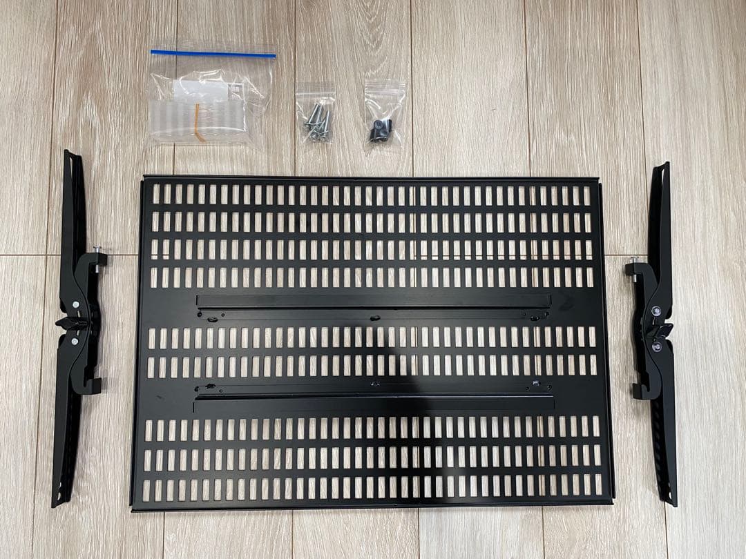 壁美人 TI300L 壁掛けテレビセッター　37~65型サイズ ブラック Amazon | テレビ ホッチキス止め 37～65型 耐荷重25kg TVセッター壁