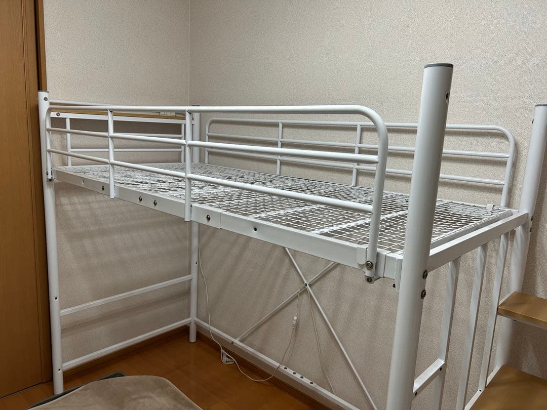 ホワイトロフトベッド スチール製 階段付き smart-i 階段付き 宮付き 2口コンセント付き ハイタイプ ロフトベッド