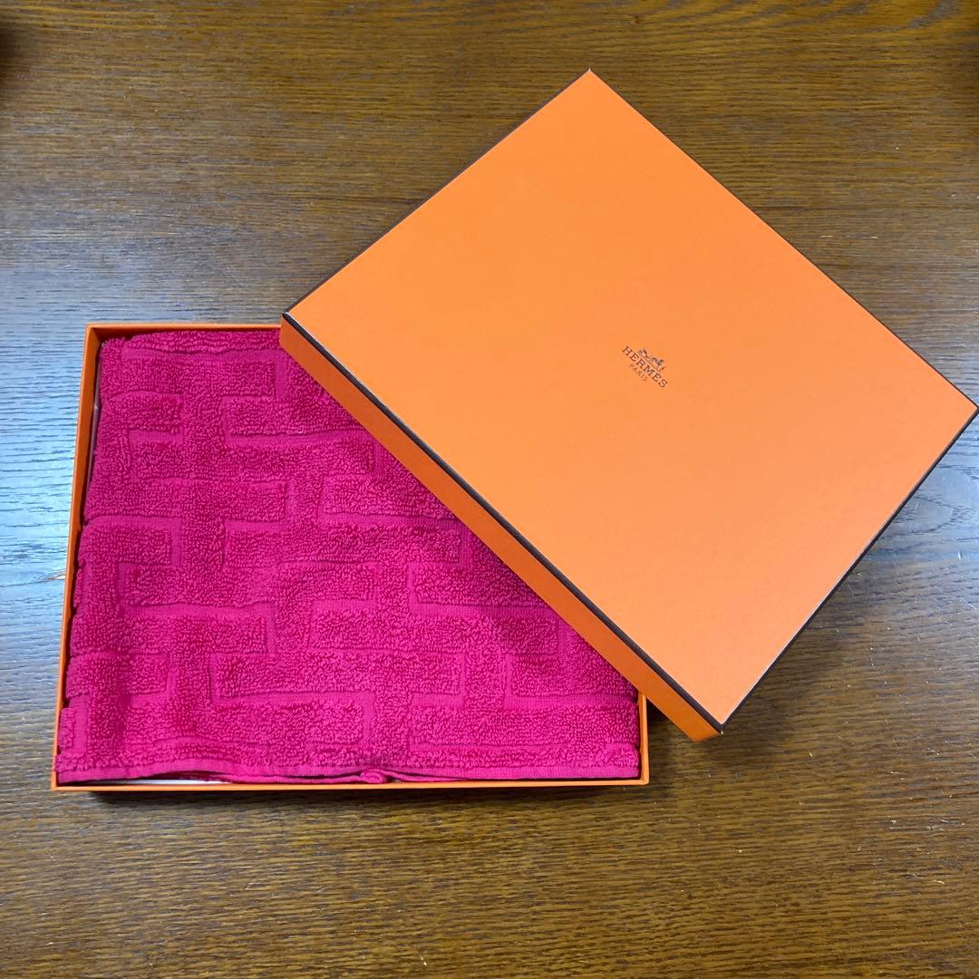 【新品未使用】エルメス　HERMES ピンク ゲストタオル 楽天市場】【送料無料】 エルメス タオル ゲストタオル ec-22019