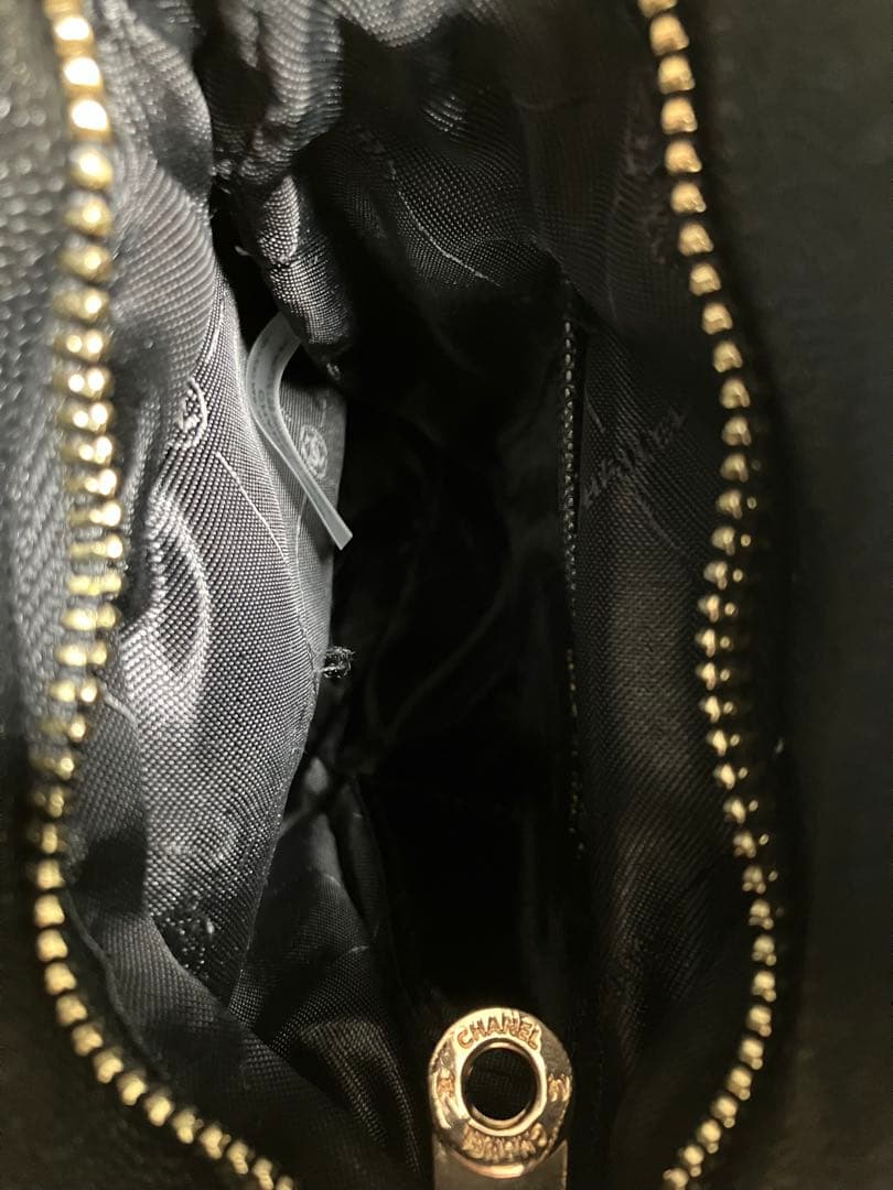 CHANEL ブラック キルティング ミニバッグ