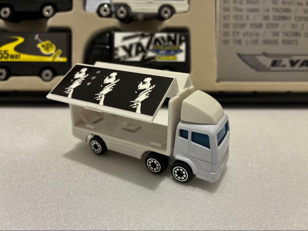 矢沢永吉 歴代トランポ型ミニカー20台セット（1988-2005）