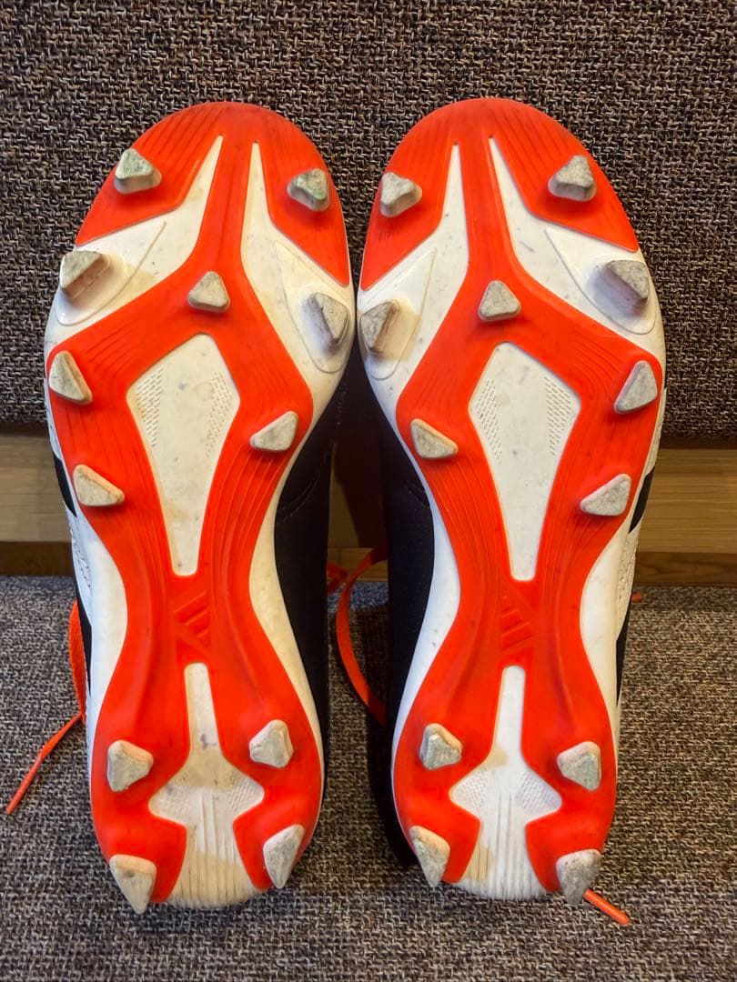 adidas Predator サッカーシューズ ブラック/オレンジ 22.5㎝ - メルカリ