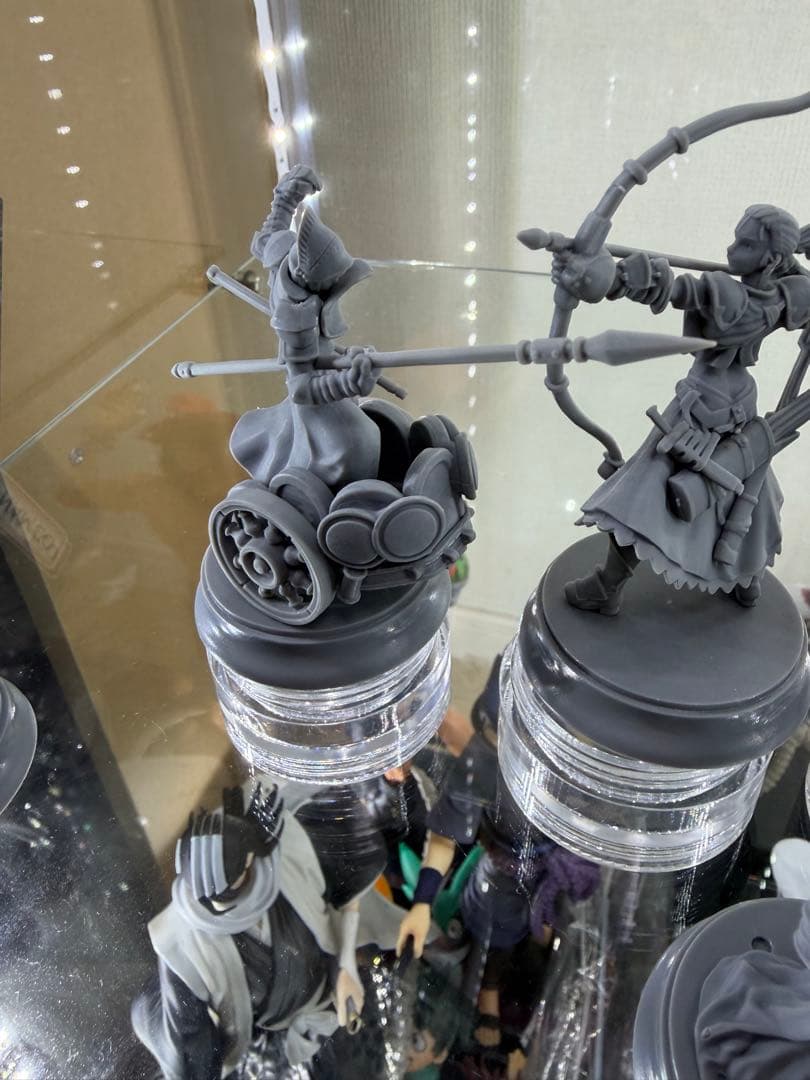 Fate サーヴァント　クラスカード　フィギュア　モニュメント
