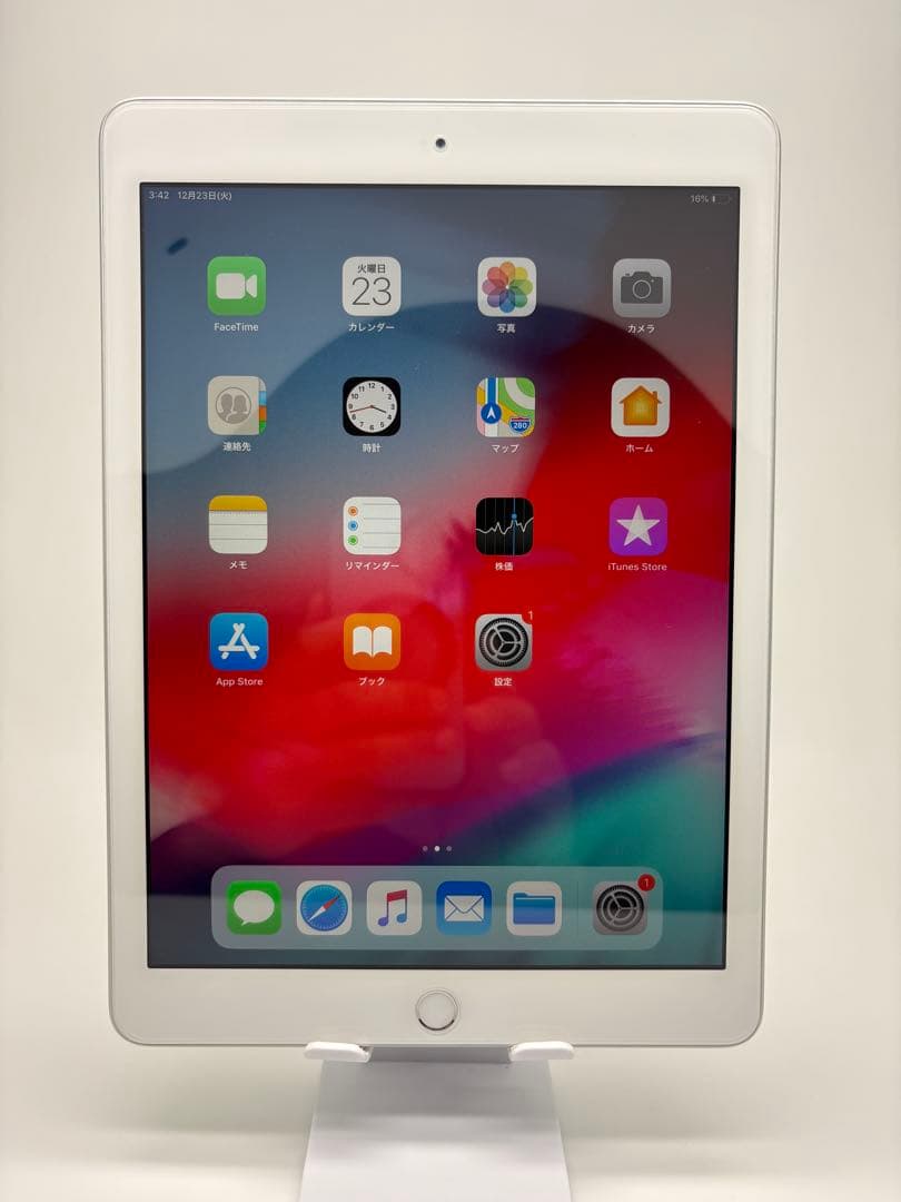 即発送・美品☆iPad第6世代　32GB Wi-Fiモデル　MR7G2J/A Apple iPad 9.7インチ 第6世代 Wi-Fiモデル 32GB 2018年春モデル 価格