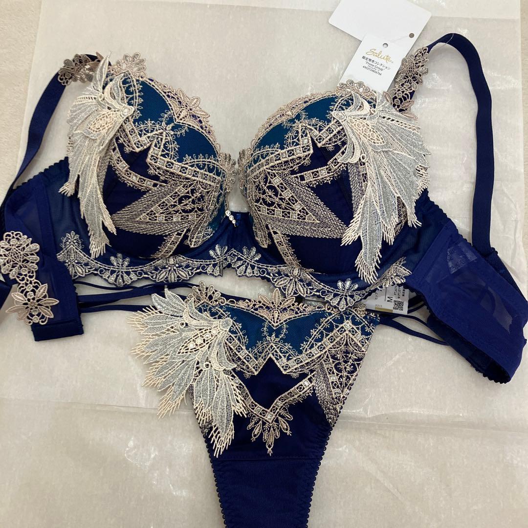 ワコール サルート店舗限定 79G F65 - メルカリ