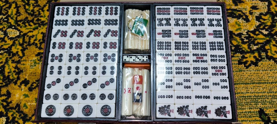 サイン付き麻雀牌　二階堂亜樹プロ　日本プロ麻雀連盟　高級麻雀牌むさし