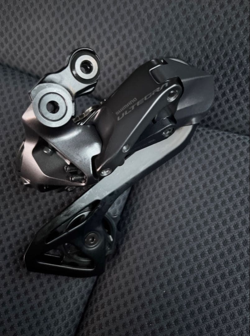 シマノ　ULTEGRA Di2 RD-R8150 リアディレイラー 12S Universal Cycles -- Shimano RD-R8150 Ultegra Di2 Rear Derailleur