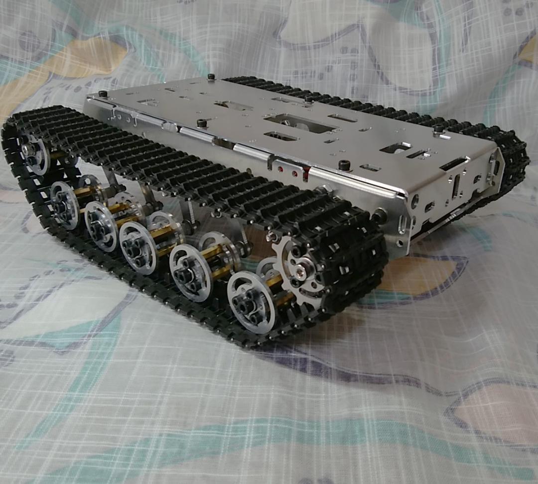 金属製ラジコンタンクシャーシ