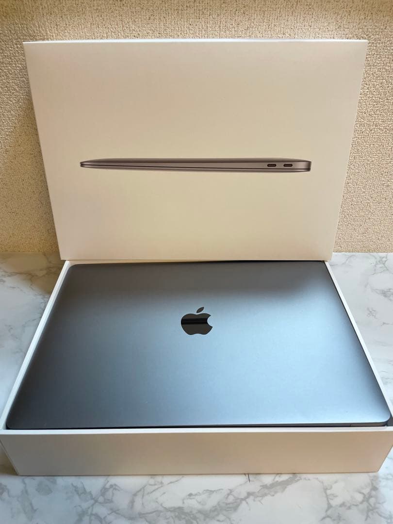 MacBook Air m1使用期間6ヶ月　箱付き MacBook Air（M1）2年間長期レビュー。9割の人におすすめできるMac