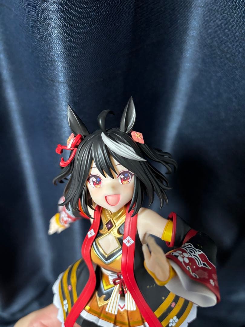 ウマ娘　キタサンブラック　1/7スケールフィギュア