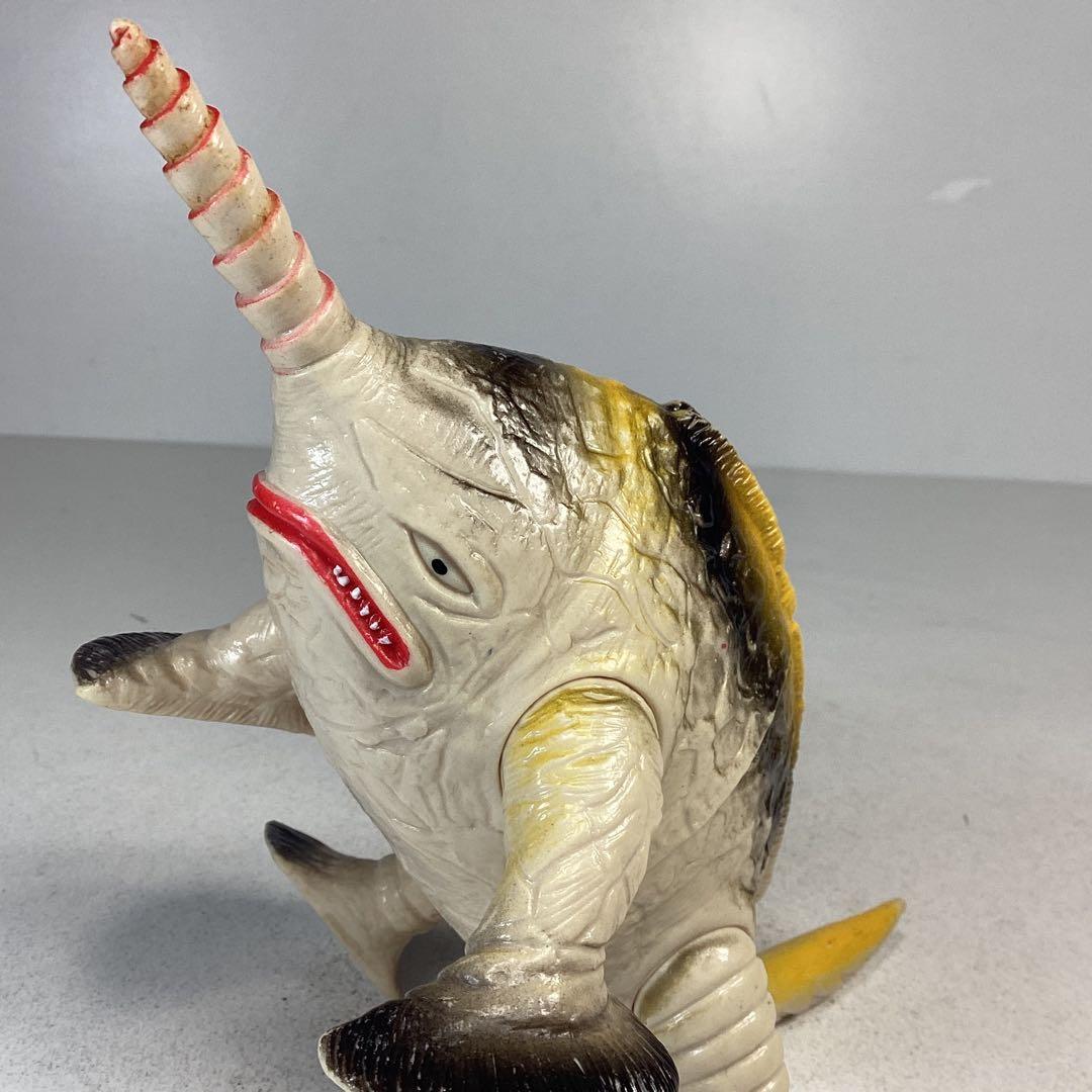 1983 JAPAN 初期版 硬質ソフビ 旧ウルトラ怪獣シリーズ グビラ - メルカリ