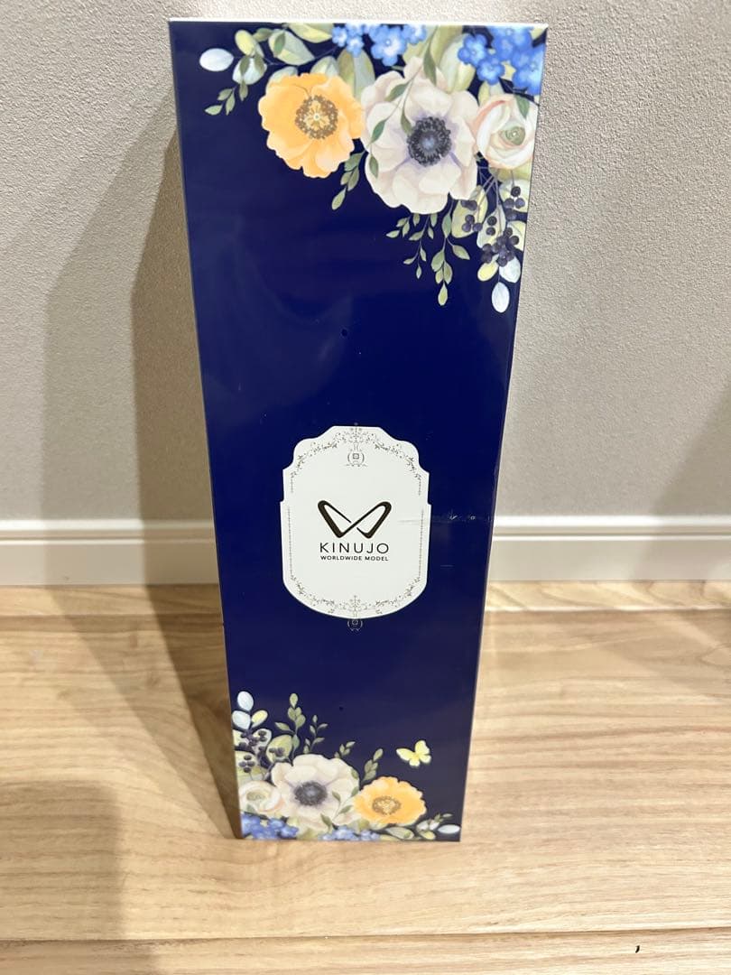新品未開封　KINUJO キヌージョ W worldwide model 黒 絹女 ストレートアイロン KINUJO W worldwidemodel ブラック ワールド