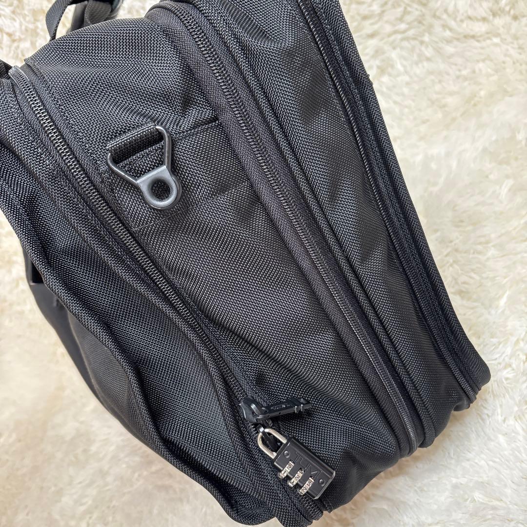 TUMI 2677D3 2WAY ガーメント ビジネスバッグ 大容量 ブラック - メルカリ