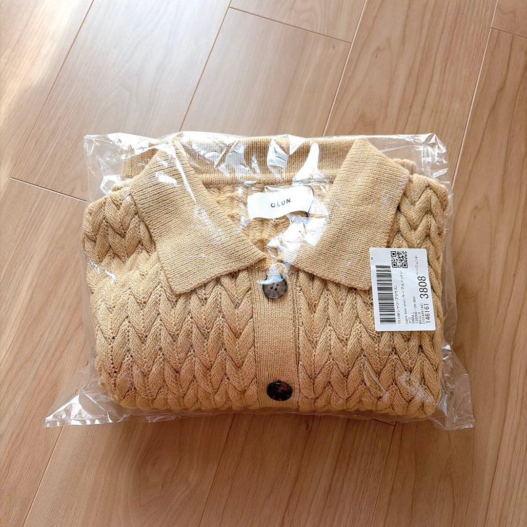 OLUN ケーブルニットシャツ ベージュ 新品タグ付き - メルカリ